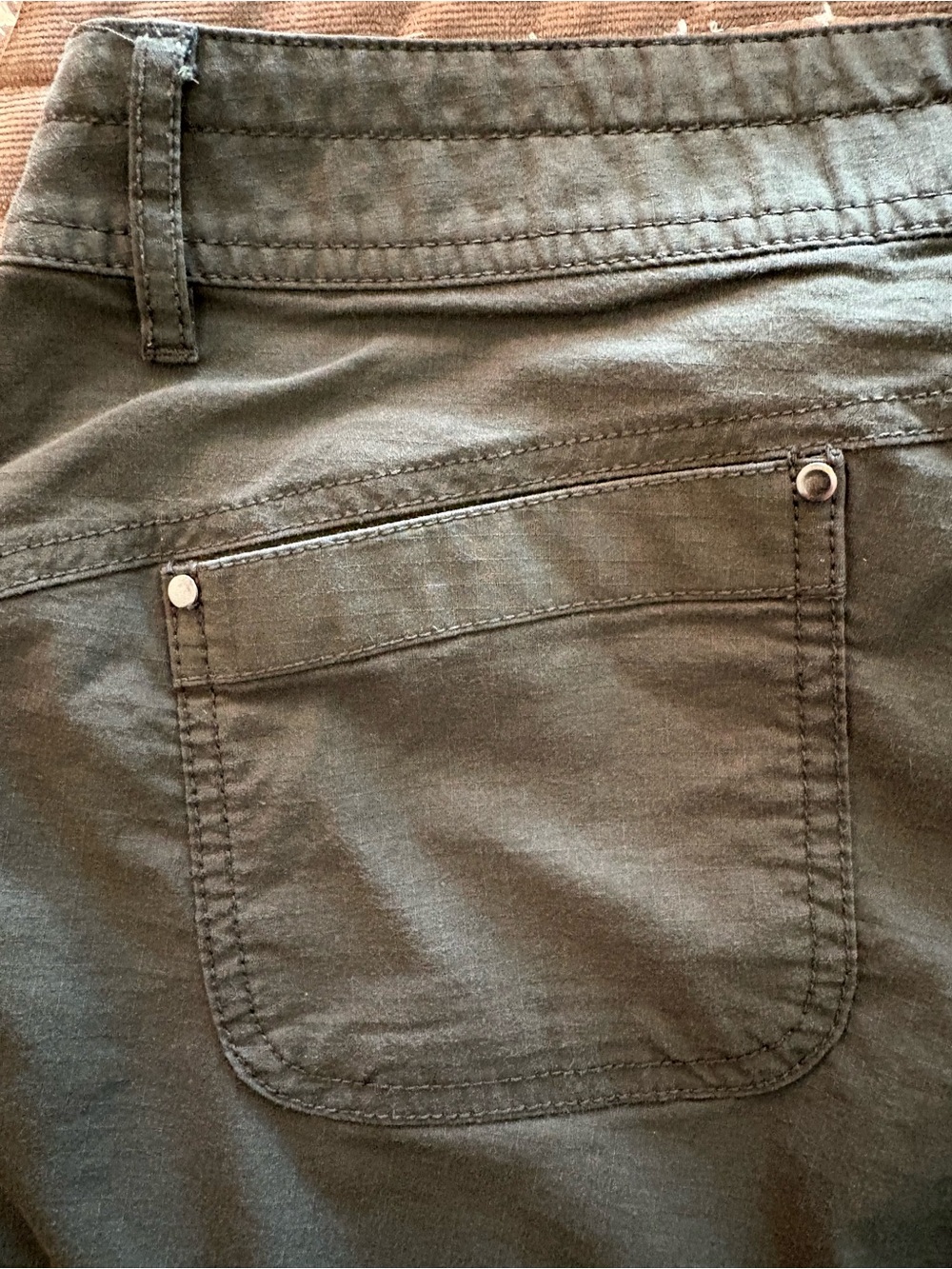 Women's Title Nine Olive Green Casual Pants - Size 4 - Picture 3 of 4